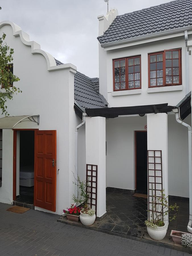 Hiflyerz Guest House Boksburg Exterior photo